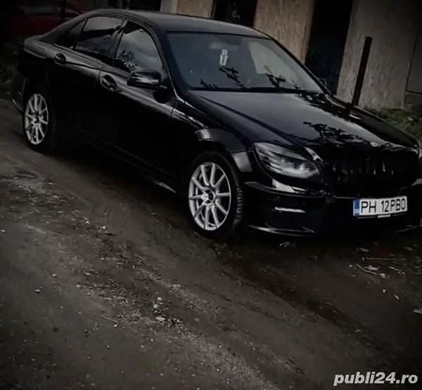Utilizat 2009 Mercedes C350 Berlinǎ | 7.500 EUR - Imagine 1/4