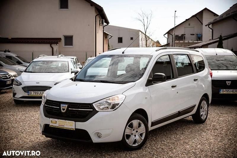 Culoarealb Utilizat 2019 Dacia Lodgy Lauréate Monovolum | 8.750 EUR (Preț OK) - Imagine 1/4