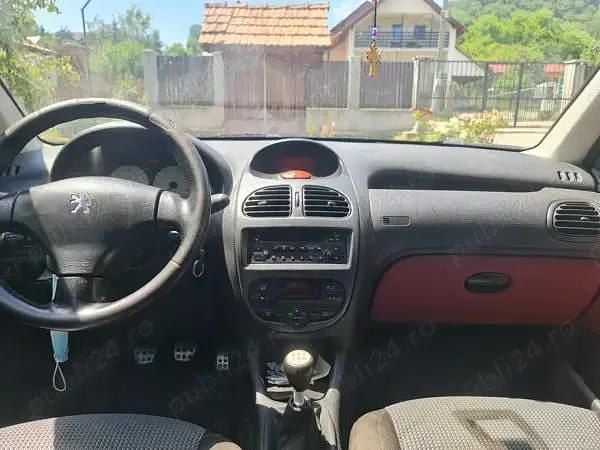Second-hand Peugeot 206 75 CP (55 kW) 2005 Rosu Break
