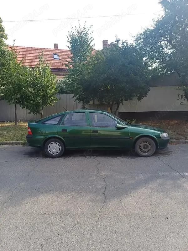 Utilizat 1996 Opel Vectra Hatchback | 500 EUR - Imagine 1/4