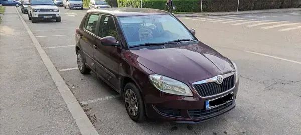 Alte culori Utilizat 2010 Skoda Fabia Hatchback | 3.500 EUR (Preț OK) - Imagine 1/4
