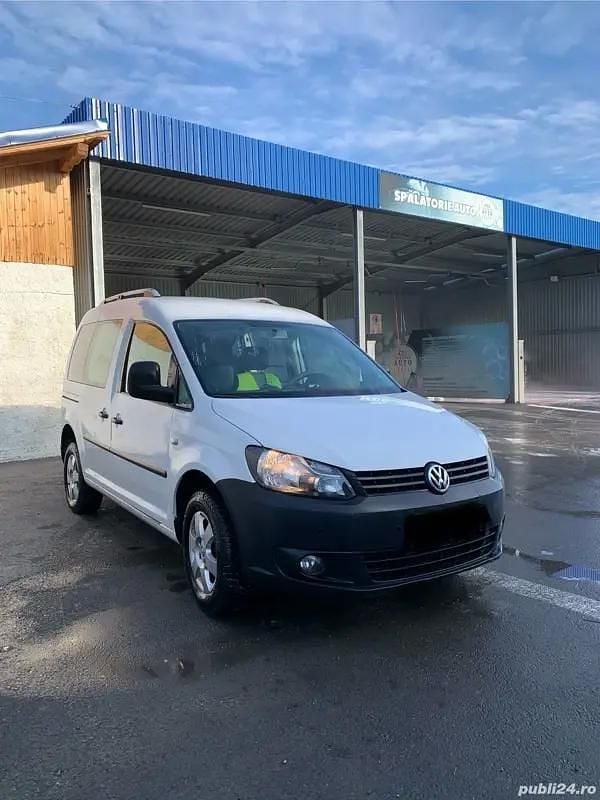Second-hand VW Caddy 81 CP (59 kW) 2012 Alb Monovolum
