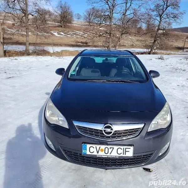 Second-hand Opel Astra 126 CP (92 kW) 2011 Break