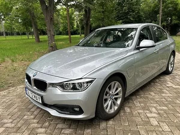 Second-hand BMW 330e 265 CP (194 kW) 2016 Argintiu Berlinǎ