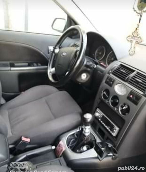 Second-hand Ford Mondeo 110 CP (80 kW) 2002 Argintiu Berlinǎ