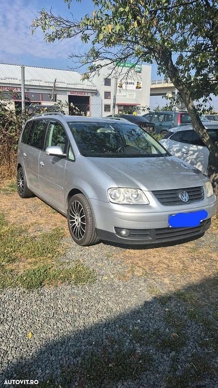 Culoaregri Utilizat 2006 VW Touran Highline Monovolum | 3.500 EUR (Preț OK) - Imagine 1/4