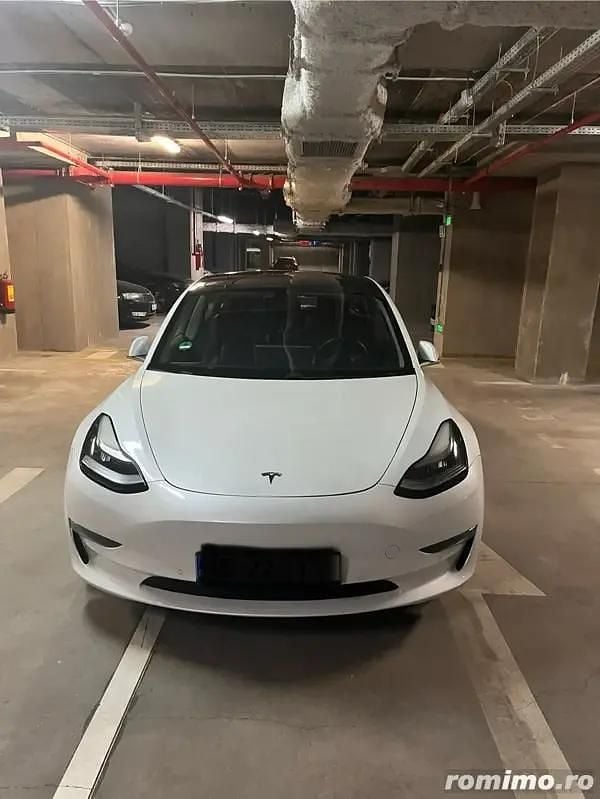 Second-hand Tesla Model 3 367 kW (500 CP) 2020 Berlinǎ