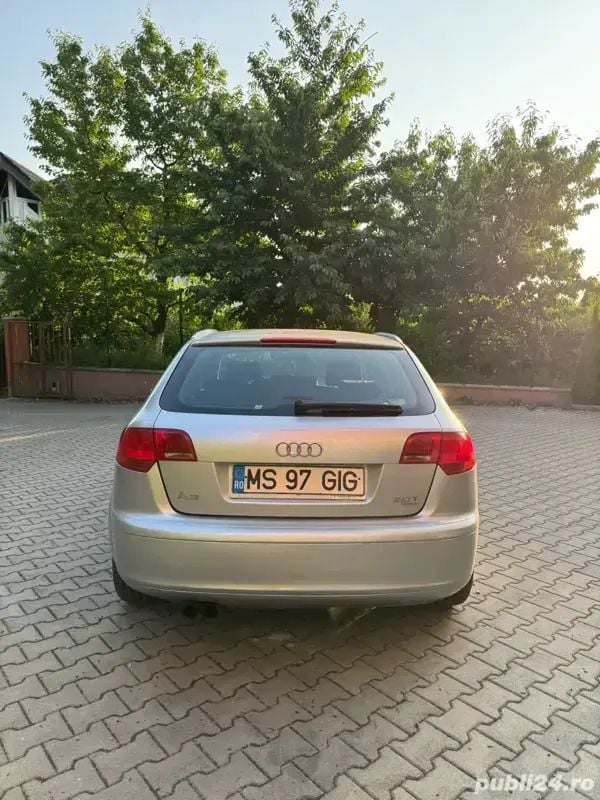 Gri Utilizat 2004 Audi A3 Berlinǎ | 3.200 EUR (Scump) - Imagine 1/4