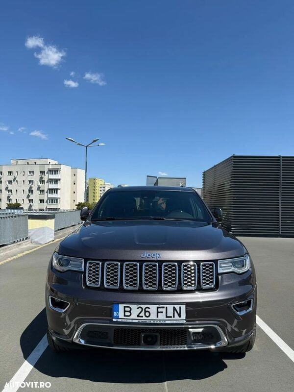 Gri Utilizat 2019 Jeep Grand Cherokee Overland SUV | 23.300 EUR (Preț bun) - Imagine 1/4