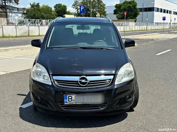 Negru Utilizat 2011 Opel Zafira Monovolum | 3.700 EUR (Preț OK) - Imagine 1/4