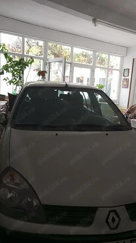 Utilizat 2005 Renault Clio II Berlinǎ | 2.000 EUR - Imagine 1/2