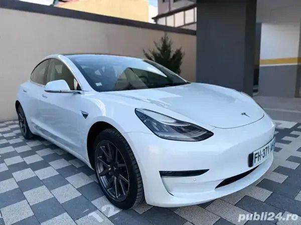 Utilizat 2019 Tesla Model 3 Long Range Berlinǎ | 20.500 EUR - Imagine 1/4