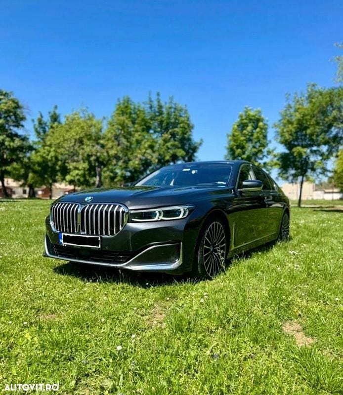 Culoaregri Utilizat 2019 BMW 740 Comfort Edition Berlinǎ | 45.000 EUR (Preț OK) - Imagine 1/4