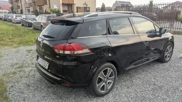 Utilizat 2015 Renault Clio IV Hatchback | 5.800 EUR (Preț OK) - Imagine 1/4