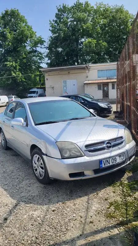 Utilizat 2004 Opel Vectra Berlinǎ | 900 EUR (Preț OK) - Imagine 1/4