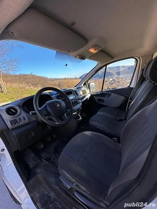Second-hand Renault Trafic 120 CP (88 kW) 2018 Monovolum
