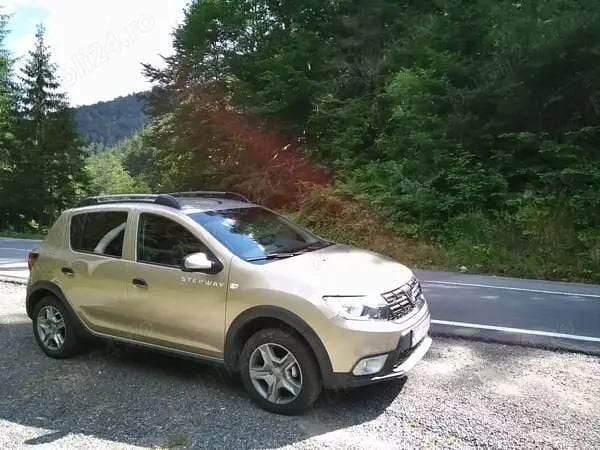 Bej Utilizat 2020 Dacia Sandero Stepway Hatchback | 9.500 EUR (Preț OK) - Imagine 1/2