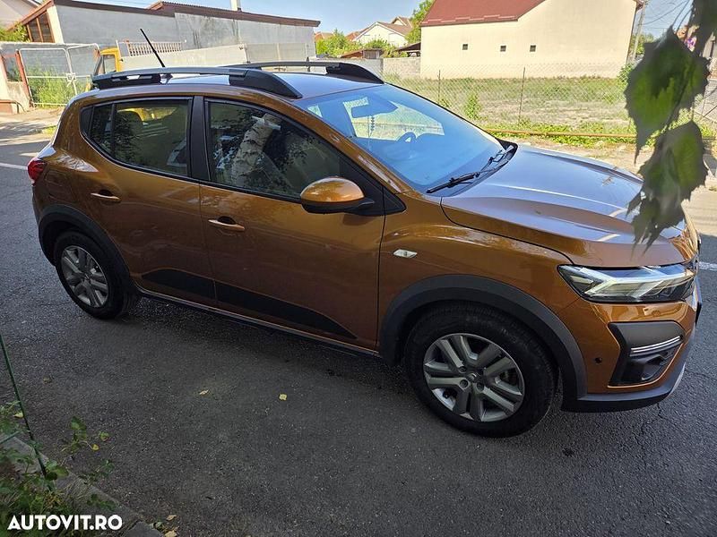 Second-hand Dacia Sandero Comfort 90 CP (66 kW) 2022 Culoareportocaliu Berlinǎ