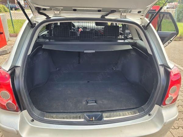 Second-hand Toyota Avensis 177 CP (130 kW) 2006 Gri Break