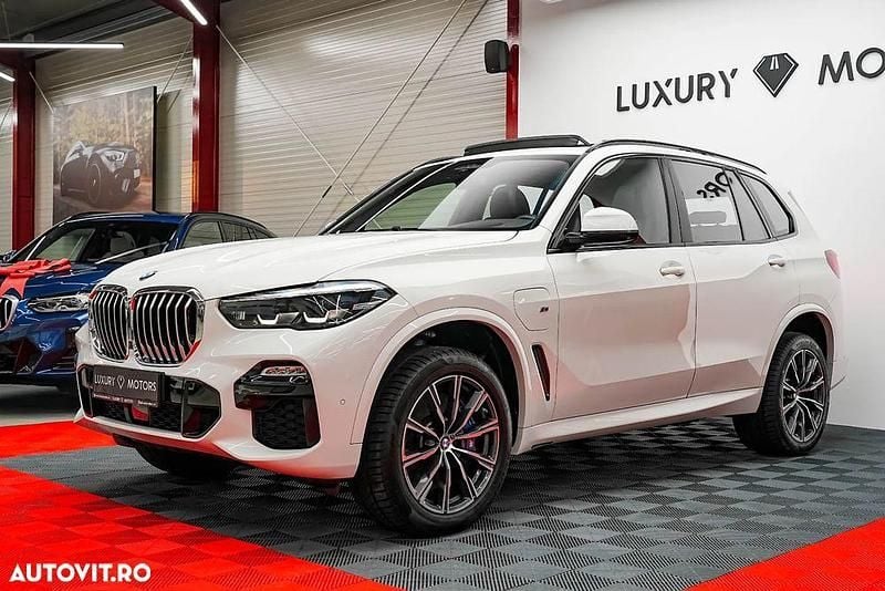 Culoarealb Second-hand 2020 BMW X5 Luxury Line SUV | 49.610 EUR (Super Preț) - Imagine 1/4
