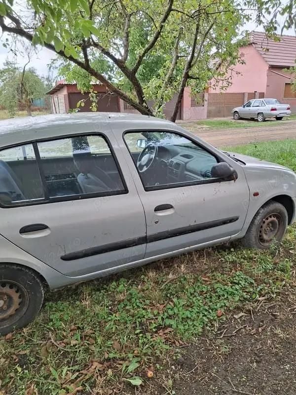 Utilizat 2000 Renault Clio II Berlinǎ | 500 EUR - Imagine 1/2