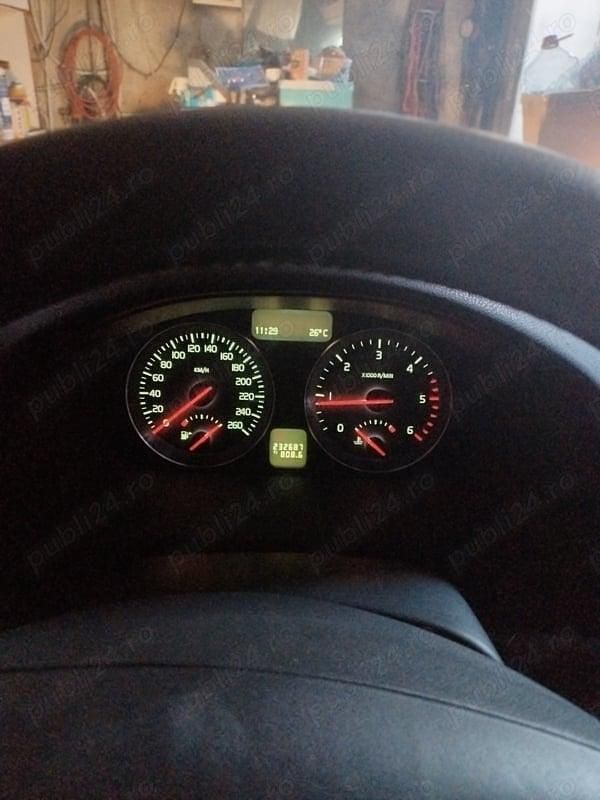 Utilizat 2011 Volvo V50 Break | 5.000 EUR - Imagine 1/4