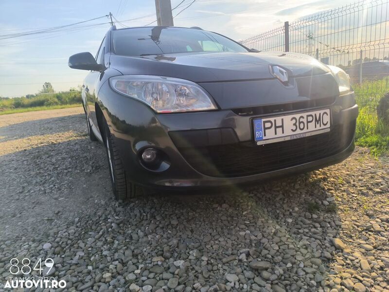 Gri Utilizat 2010 Renault Mégane GrandTour Dynamique Break | 4.900 EUR (Puțin scump) - Imagine 1/4