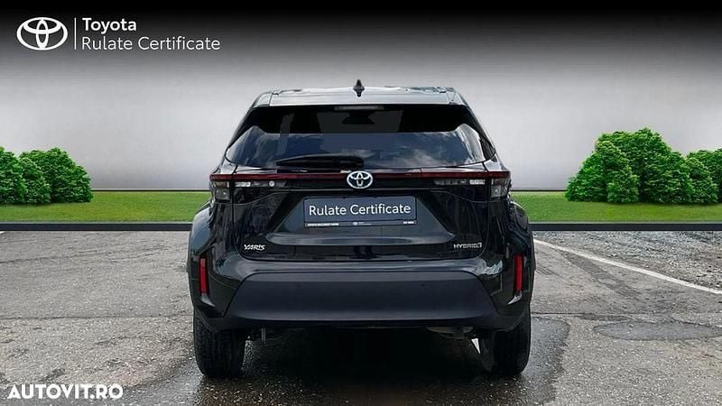 Second-hand Toyota Yaris Cross Eco 116 CP (85 kW) 2022 Culoarenegru SUV