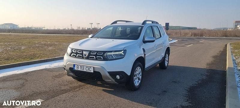 Culoarealb Second-hand 2022 Dacia Duster Comfort SUV | 13.850 EUR (Preț OK) - Imagine 1/4