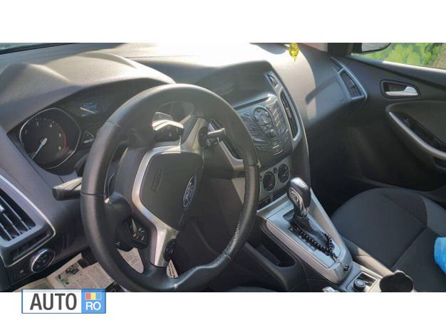 Gri Utilizat 2012 Ford Focus Hatchback | 7.500 EUR (Puțin scump) - Imagine 1/4
