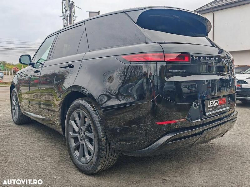 Second-hand Land Rover Range Rover Sport SE Dynamic 249 CP (183 kW) 2024 Culoarenegru SUV