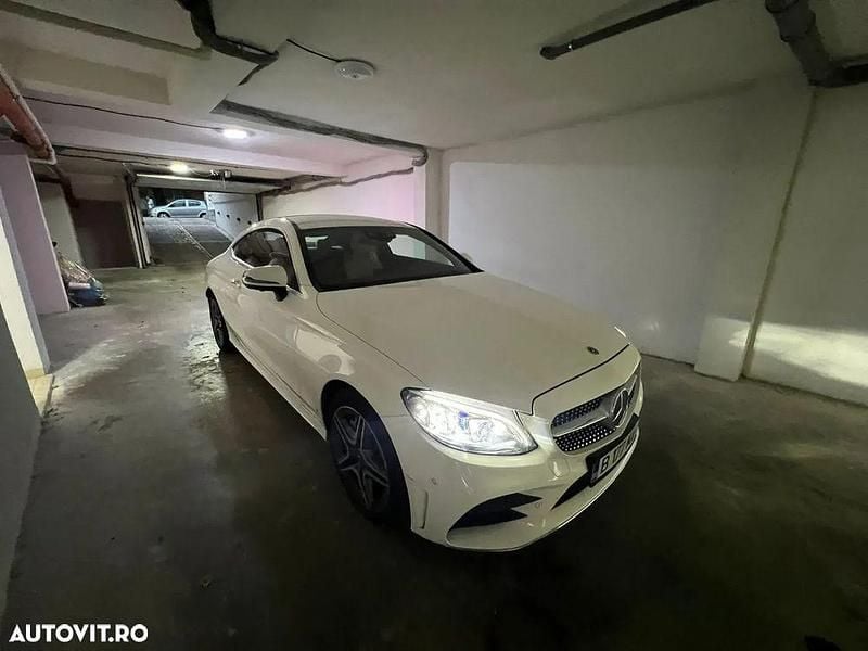 Culoarealb Utilizat 2018 Mercedes C400 Coupe | 39.000 EUR - Imagine 1/4