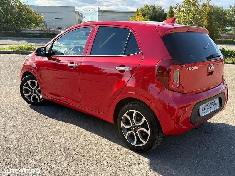 Second-hand Kia Picanto Comfort 67 CP (49 kW) 2021 Culoarerosu Hatchback