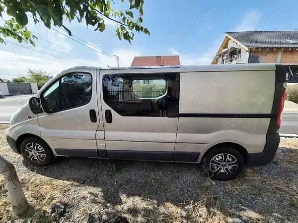 Utilizat 2008 Opel Vivaro Van | 5.000 EUR (Preț OK) - Imagine 1/4