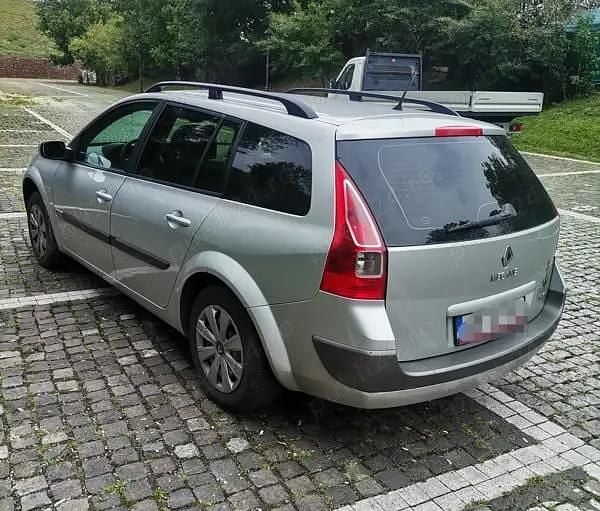 Argintiu Utilizat 2006 Renault Mégane II Break | 1.500 EUR (Preț OK) - Imagine 1/4