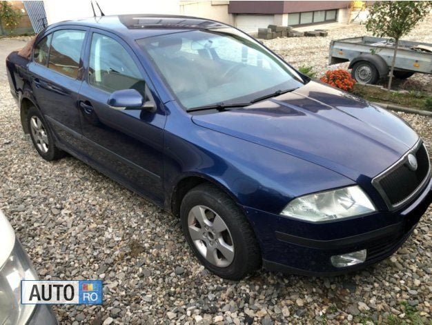 Albastru Utilizat 2005 Skoda Octavia Berlinǎ | 2.400 EUR (Preț OK) - Imagine 1/4