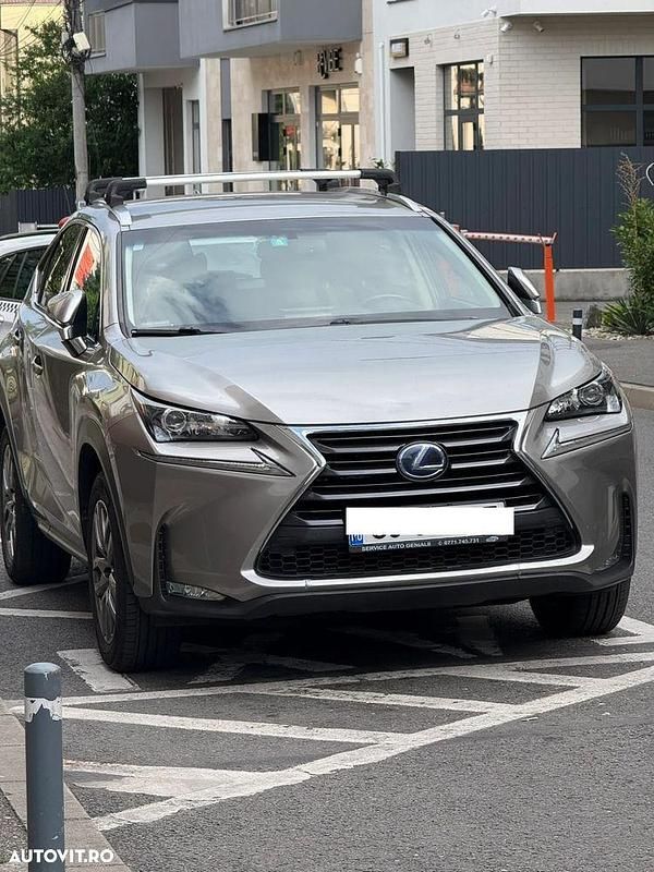 Culoaregri Utilizat 2015 Lexus NX300h Sport Line SUV | 18.999 EUR - Imagine 1/4
