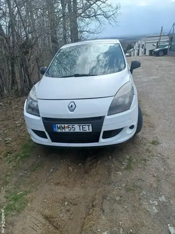 Utilizat 2010 Renault Scénic III Monovolum | 2.500 EUR - Imagine 1/3