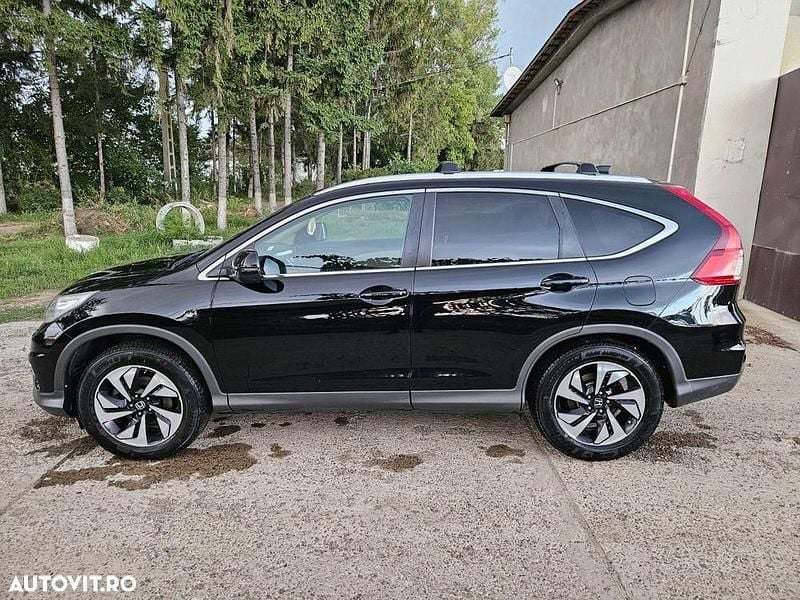 Second-hand Honda CR-V Executive 160 CP (117 kW) 2016 Culoarenegru SUV
