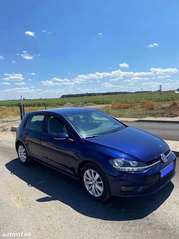 Culoarealbastru Utilizat 2018 VW Golf VII Trendline Hatchback | 10.300 EUR (Preț OK) - Imagine 1/4