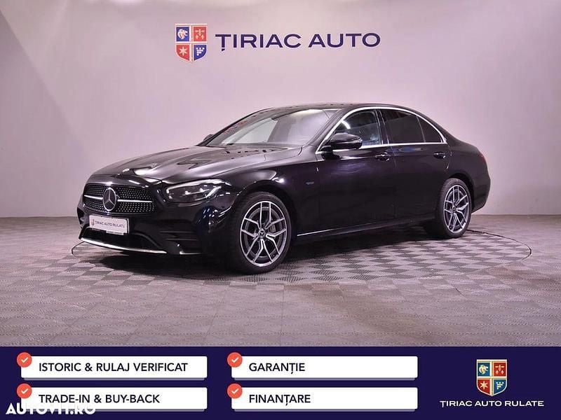 Culoarenegru Utilizat 2021 Mercedes E300 AMG line Berlinǎ | 36.990 EUR (Preț bun) - Imagine 1/4