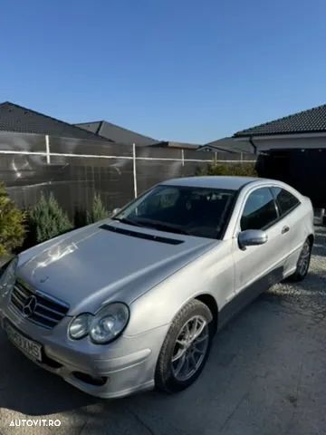 Gri Utilizat 2005 Mercedes C200 Coupe | 2.500 EUR (Preț bun) - Imagine 1/4