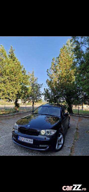 Negru Utilizat 2009 BMW 118 Hatchback | 3.550 EUR (Preț OK) - Imagine 1/4