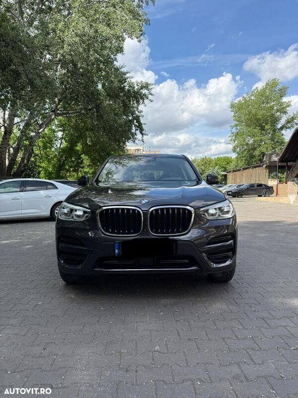 Maro Utilizat 2020 BMW X3 SUV | 29.999 EUR (Preț bun) - Imagine 1/4