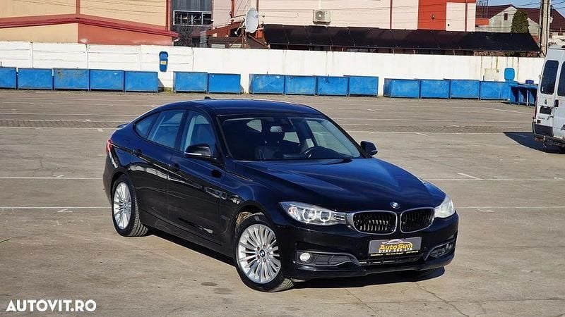Culoarenegru Utilizat 2013 BMW 320 Luxury Line Berlinǎ | 12.500 EUR (Preț bun) - Imagine 1/4