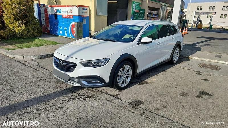 Culoarealb Utilizat 2018 Opel Insignia Country Tourer Exklusiv Break | 14.000 EUR - Imagine 1/4