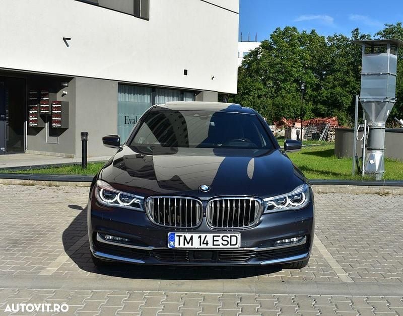 Culoaregri Utilizat 2017 BMW 740 iPerformance Berlinǎ | 29.500 EUR (Preț bun) - Imagine 1/4