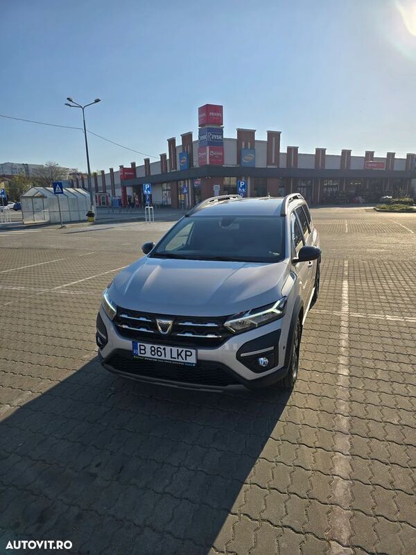 Gri Utilizat 2022 Dacia Jogger Extreme Break | 13.750 EUR (Preț OK) - Imagine 1/4