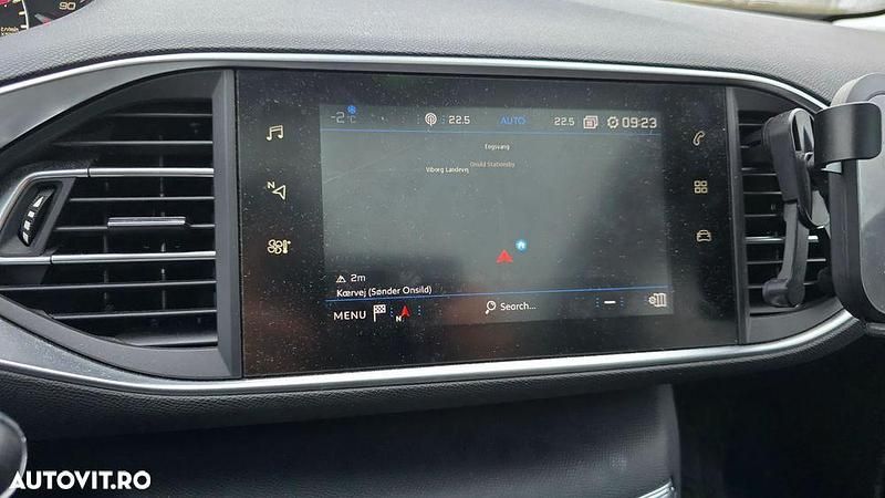 Second-hand Peugeot 308 Allure 130 CP (95 kW) 2019 Culoarenegru Hatchback