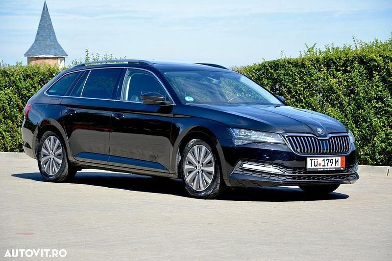 Culoarenegru Utilizat 2022 Skoda Superb Premium Edition Break | 16.990 EUR (Super Preț) - Imagine 1/4